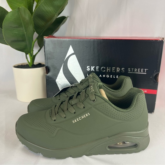 Skechers Shoes - SKECHERS Street Uno Stand On Air Women's Sneakers Shoes Air Memory Foam 9.5 NWT